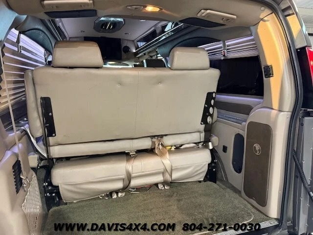 2016 Chevrolet Express - Image 16 of 31