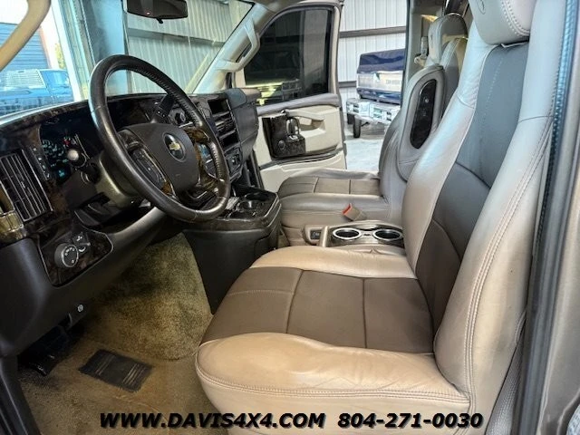 2016 Chevrolet Express - Image 21 of 31