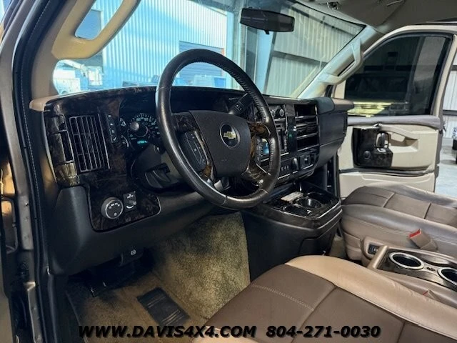 2016 Chevrolet Express - Image 20 of 31