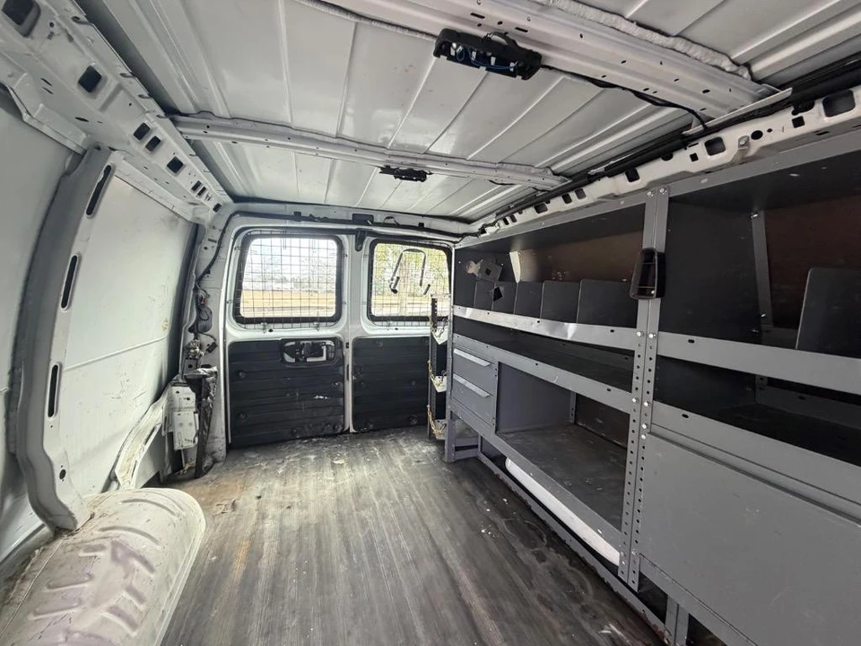 2016 Chevrolet Express - Image 9 of 21