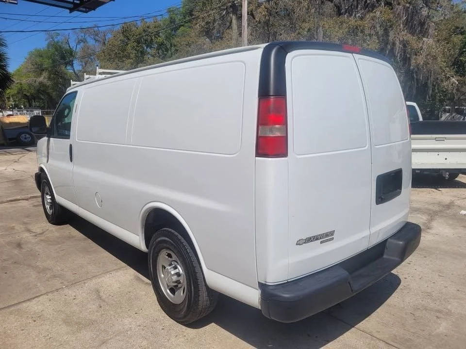 2016 Chevrolet Express - Image 4 of 13