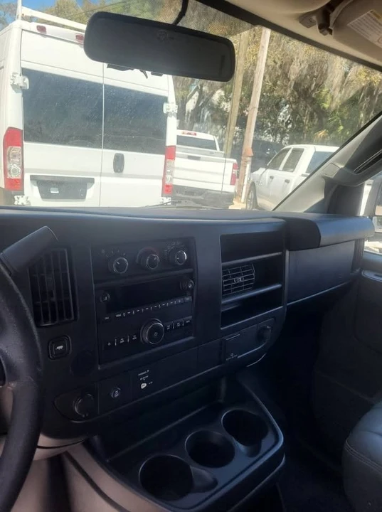 2016 Chevrolet Express - Image 8 of 13