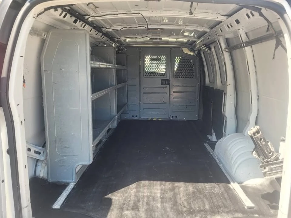 2016 Chevrolet Express - Image 11 of 13