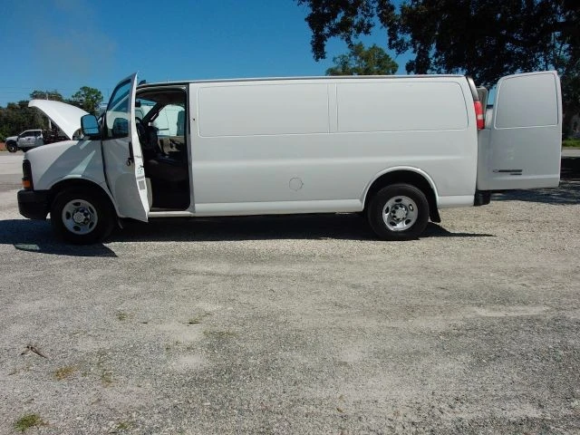 2016 Chevrolet Express - Image 9 of 21