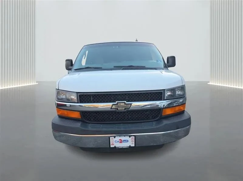 2016 Chevrolet Express - Image 8 of 12