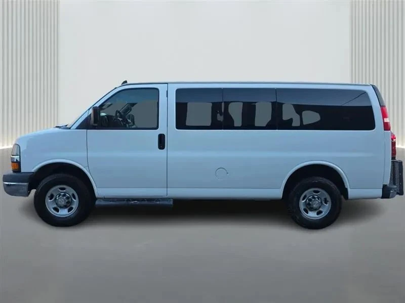 2016 Chevrolet Express - Image 2 of 12