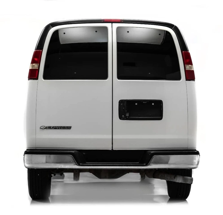 2016 Chevrolet Express - Image 8 of 12