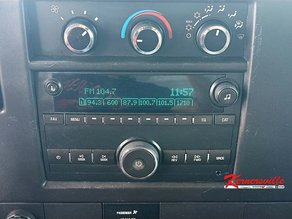 2016 Chevrolet Express - Image 16 of 21