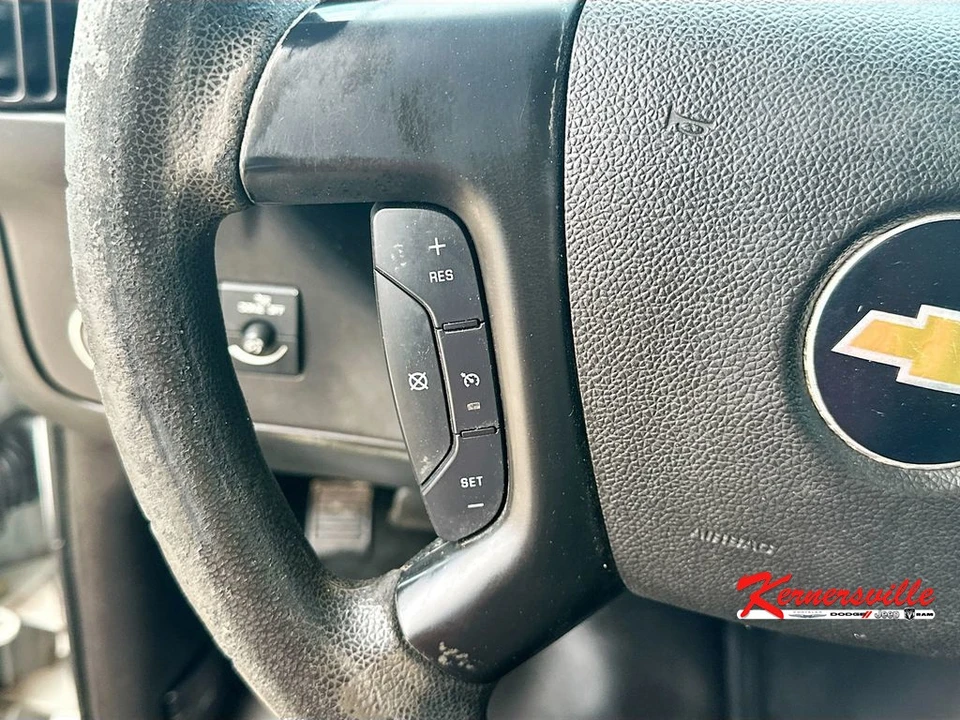 2016 Chevrolet Express - Image 19 of 21