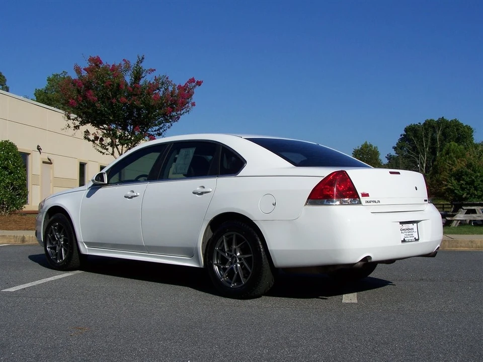 2016 Chevrolet Impala 9th Gen - Image 18 of 31