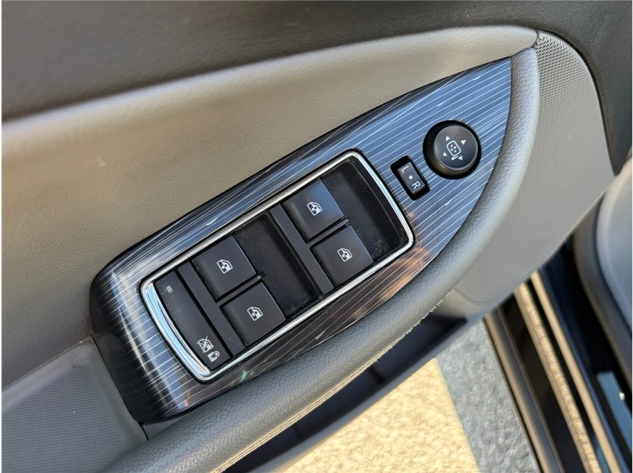 2016 Chevrolet Impala 10th Gen - Image 19 of 21