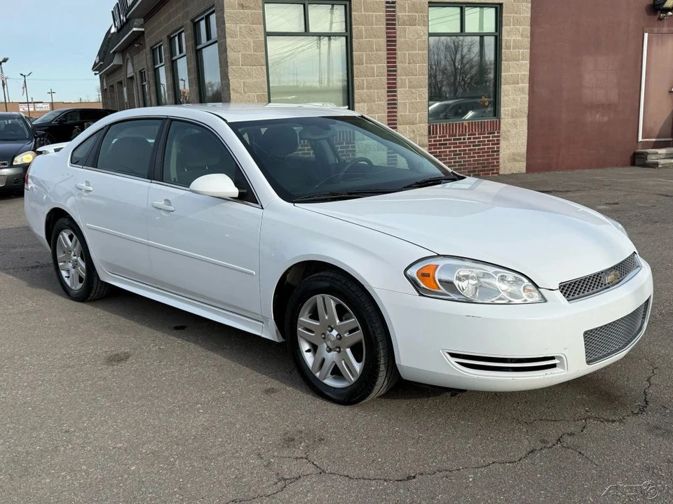 2016 Chevrolet Impala 10th Gen - Image 3 of 12