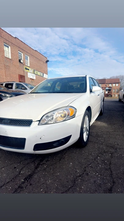 2016 Chevrolet Impala 10th Gen - Image 2 of 9