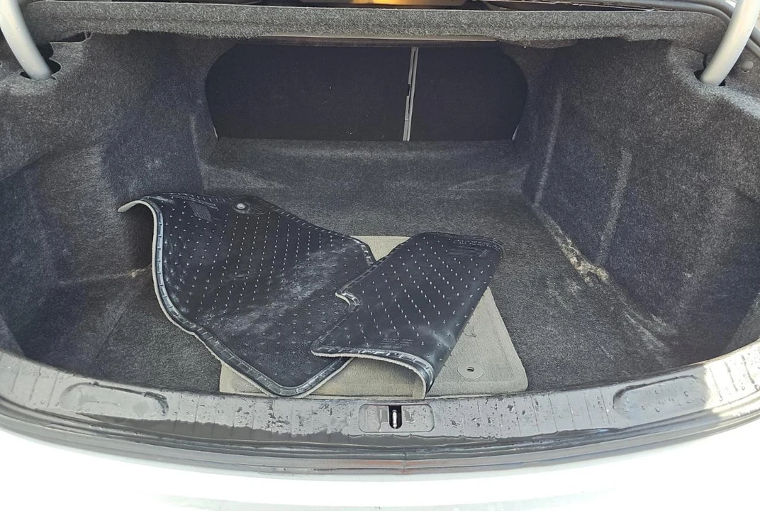 2016 Chevrolet Impala 9th Gen - Image 14 of 14