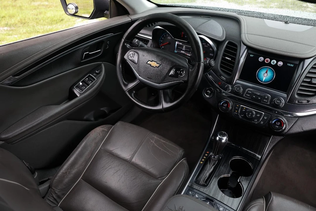 2016 Chevrolet Impala 9th Gen - Image 21 of 31