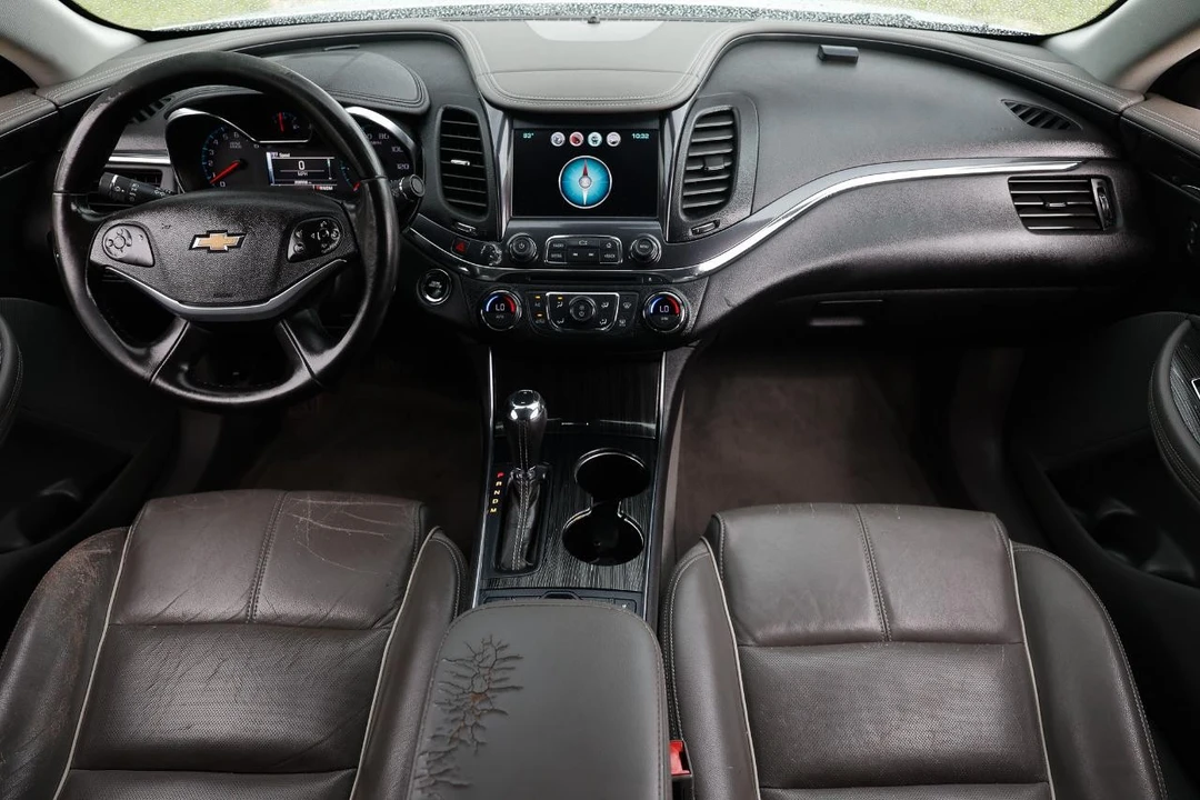 2016 Chevrolet Impala 9th Gen - Image 2 of 31