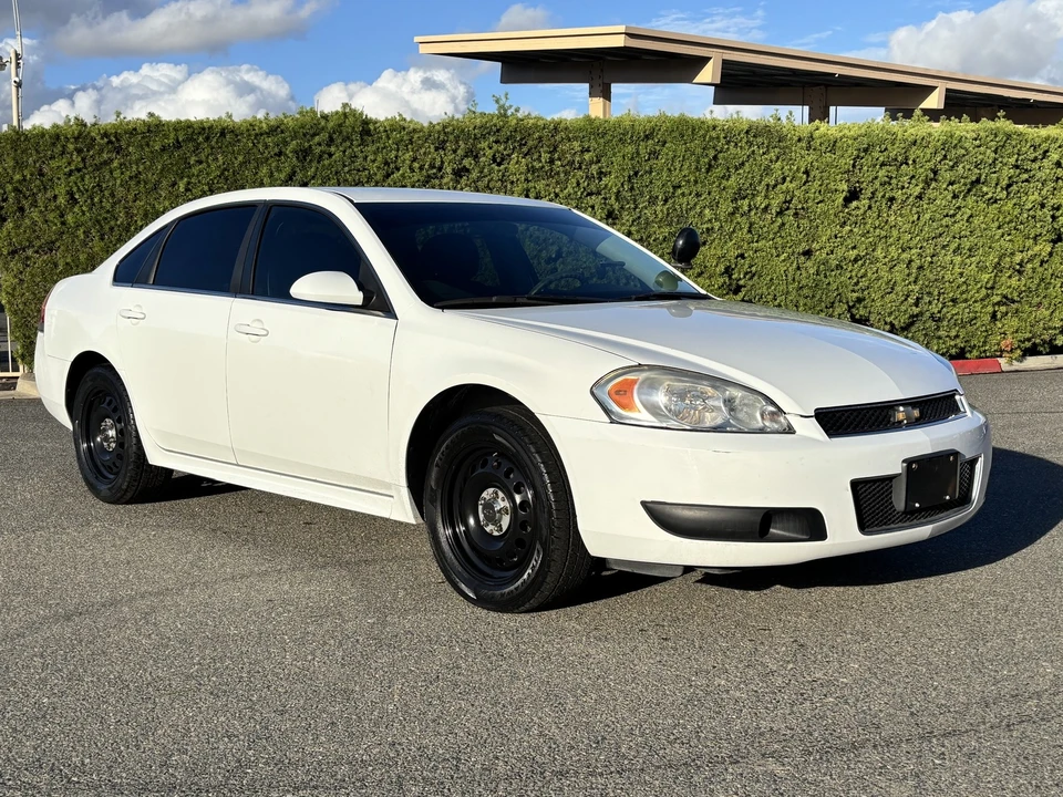 2016 Chevrolet Impala 9th Gen - Image 3 of 18