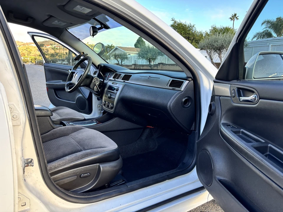 2016 Chevrolet Impala 9th Gen - Image 16 of 18