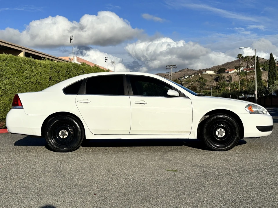 2016 Chevrolet Impala 9th Gen - Image 4 of 18