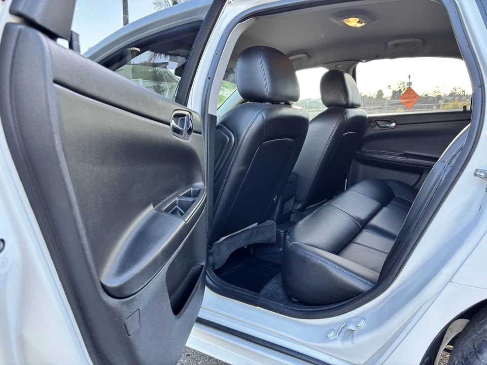 2016 Chevrolet Impala 10th Gen - Image 13 of 18