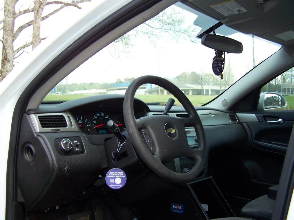 2016 Chevrolet Impala 9th Gen - Image 9 of 19