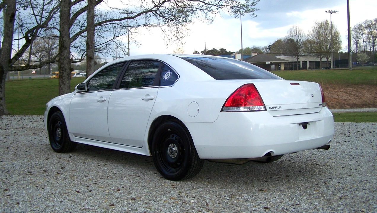 2016 Chevrolet Impala 9th Gen - Image 3 of 19