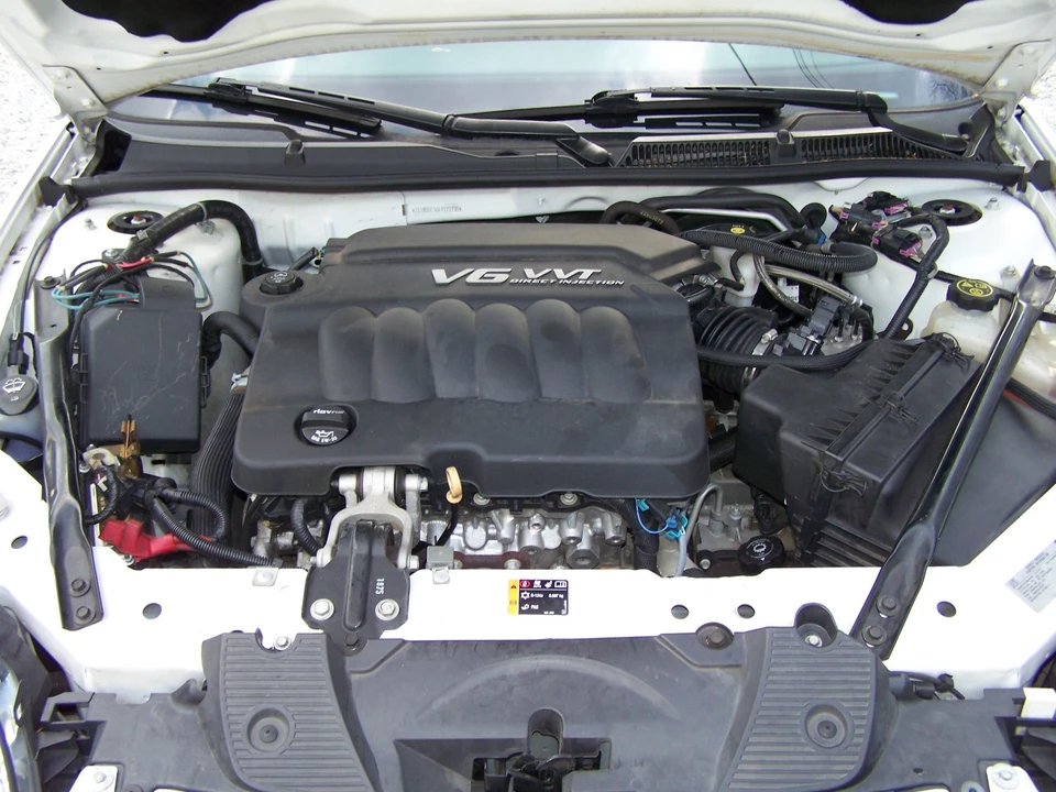 2016 Chevrolet Impala 9th Gen - Image 16 of 19
