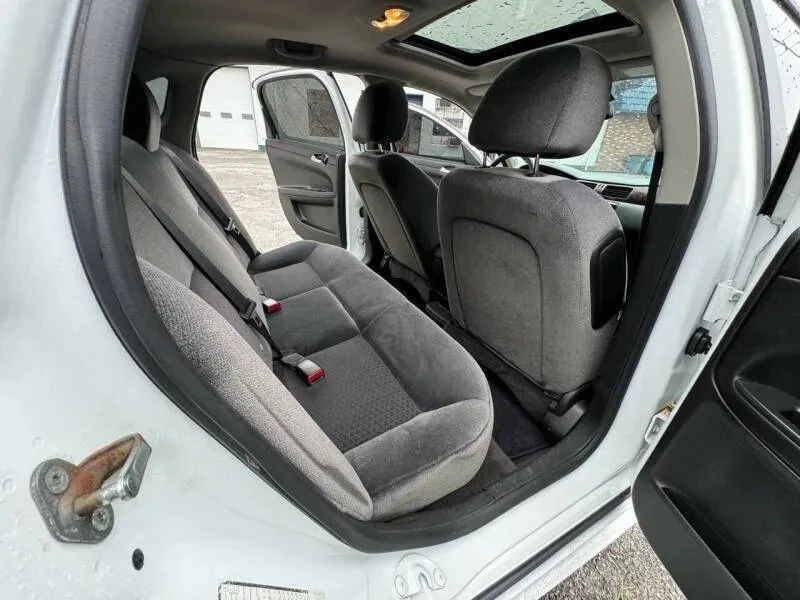 2016 Chevrolet Impala 10th Gen - Image 10 of 12