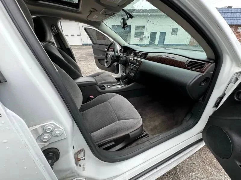 2016 Chevrolet Impala 10th Gen - Image 8 of 12
