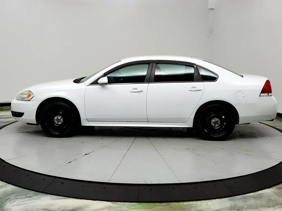 2016 Chevrolet Impala 9th Gen - Image 8 of 31