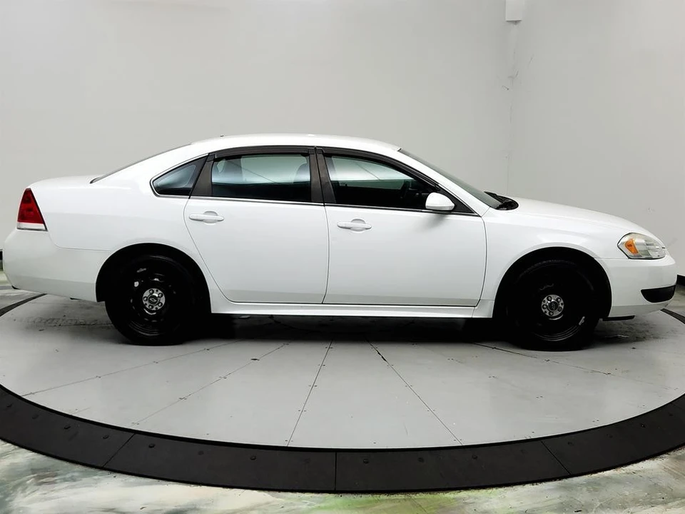 2016 Chevrolet Impala 9th Gen - Image 4 of 31