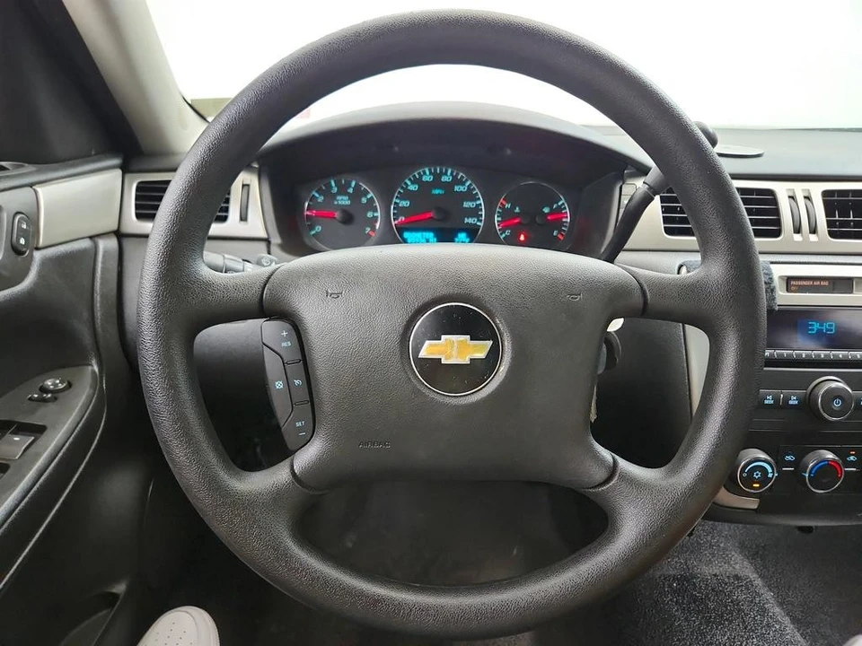 2016 Chevrolet Impala 9th Gen - Image 15 of 31