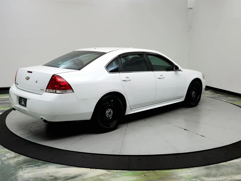 2016 Chevrolet Impala 9th Gen - Image 5 of 31