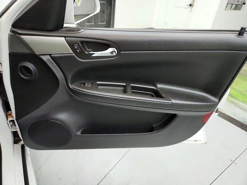 2016 Chevrolet Impala 9th Gen - Image 22 of 31