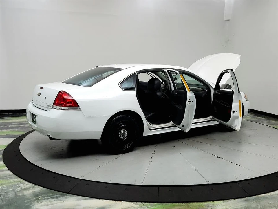 2016 Chevrolet Impala 9th Gen - Image 11 of 31