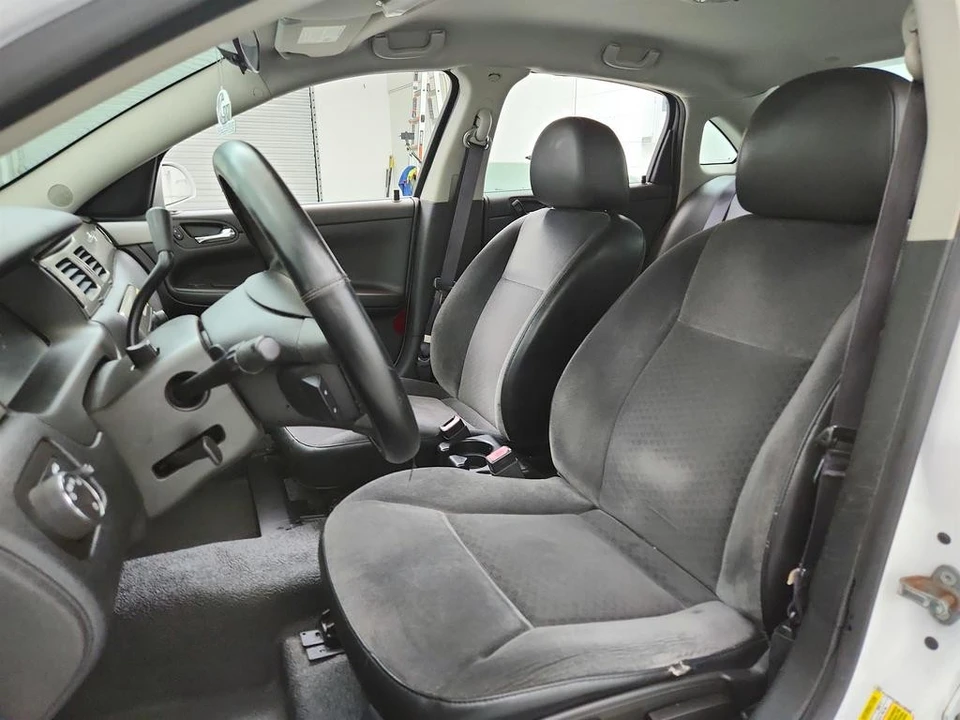 2016 Chevrolet Impala 9th Gen - Image 14 of 31
