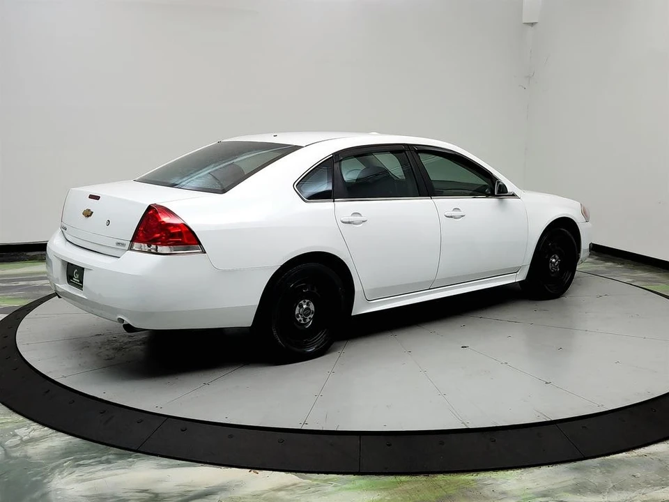 2016 Chevrolet Impala 9th Gen - Image 5 of 31