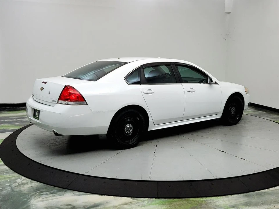 2016 Chevrolet Impala 9th Gen - Image 5 of 31