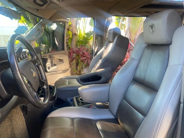 2016 Chevrolet Express - Image 11 of 21