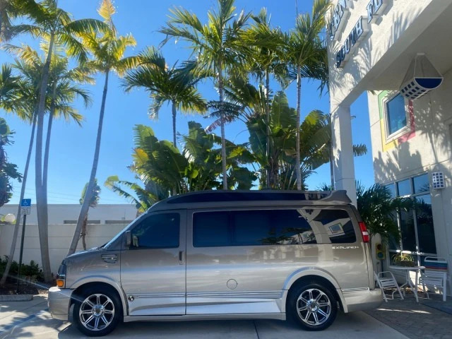 2016 Chevrolet Express - Image 5 of 21