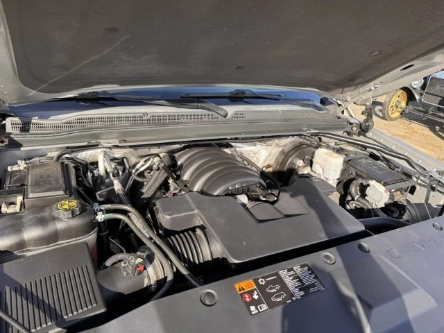 2016 Chevrolet Suburban 11th Gen - Image 20 of 21
