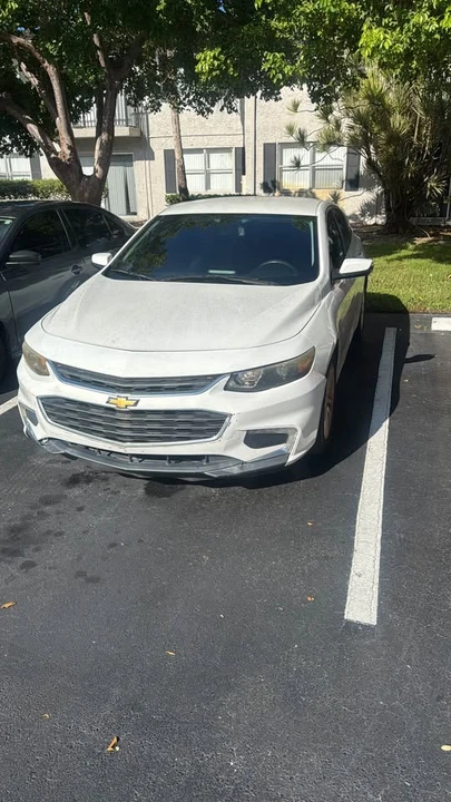 2016 Chevrolet Malibu - Image 2 of 3
