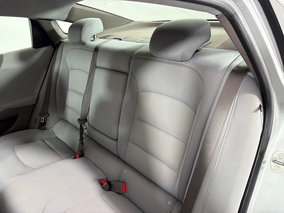 2016 Chevrolet Malibu - Image 19 of 21