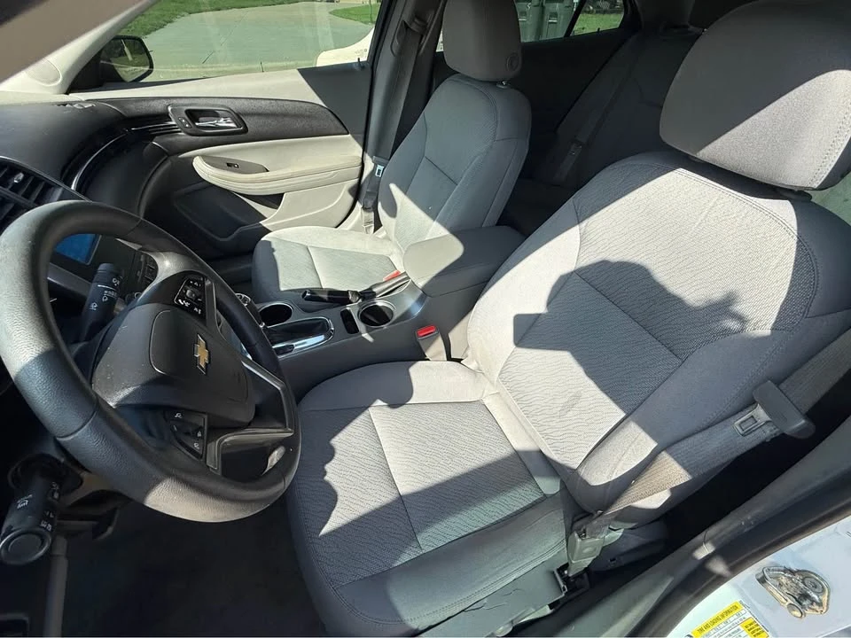 2016 Chevrolet Malibu - Image 11 of 17