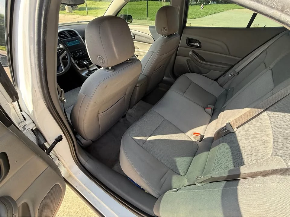 2016 Chevrolet Malibu - Image 14 of 17