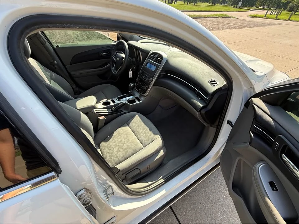 2016 Chevrolet Malibu - Image 17 of 17