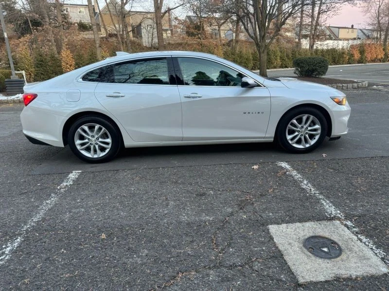 2016 Chevrolet Malibu - Image 8 of 12