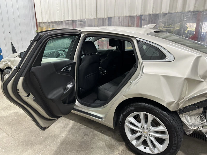 2016 Chevrolet Malibu - Image 11 of 21
