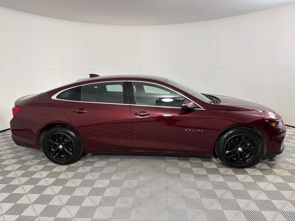 2016 Chevrolet Malibu - Image 4 of 12