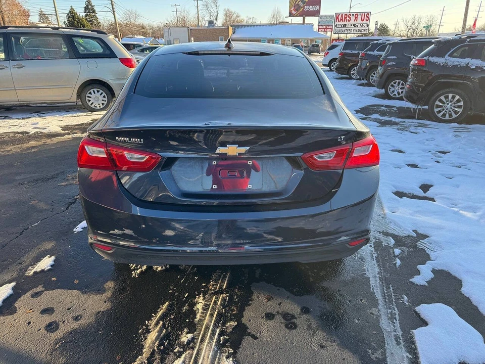 2016 Chevrolet Malibu - Image 8 of 12